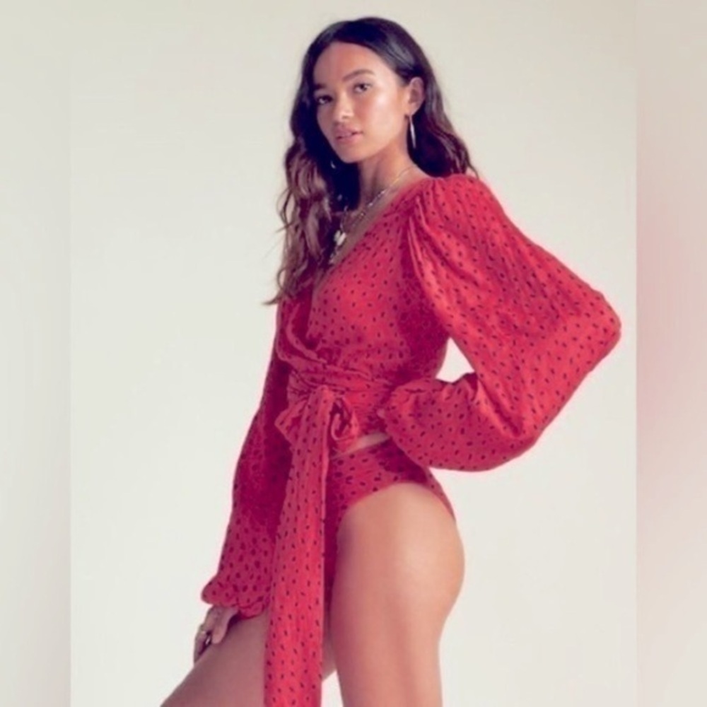 NEW Billabong x Sincerely Jules Wrapped in Love Top